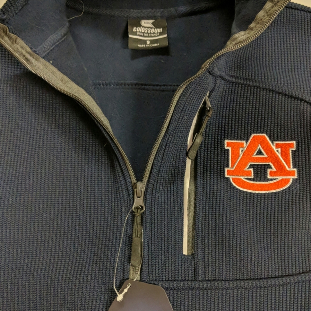 Men's size small Auburn University 1/4 zip - Picture 3 of 5